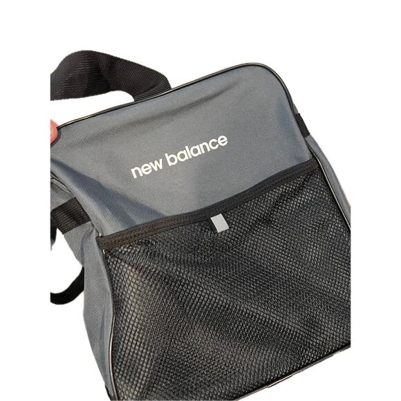 New Balance Medium Gray Black Gym Bag 18"x12"x12" - Picture 6 of 6